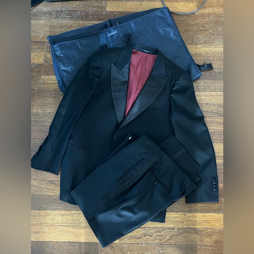 Suit supply tuxedo tailored size 38s